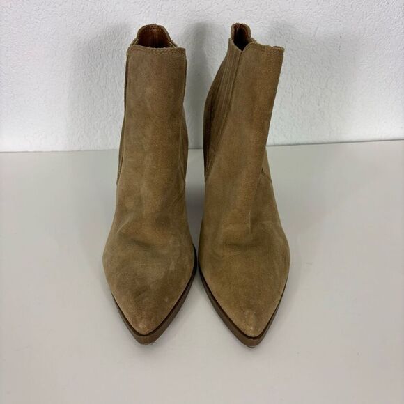 Marc Fisher Tan Suede Block Heeled Ankle Booties Size 9.5 - Picture 4 of 7